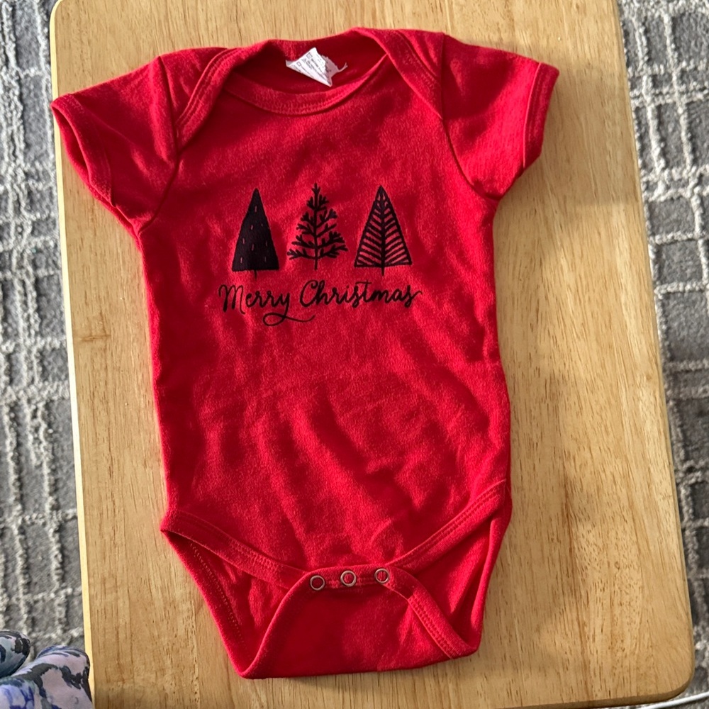 Merry Christmas 12-18 months Onsie NWOT